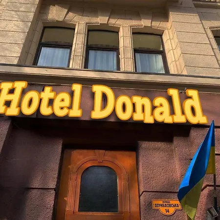 Donald Hotel-2